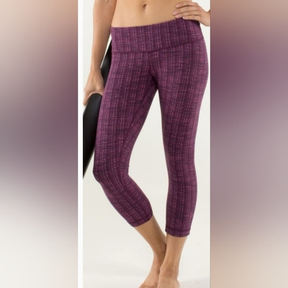 lululemon athletica Pants - Lululemon Cropped Ziggy Leggings Sz 8